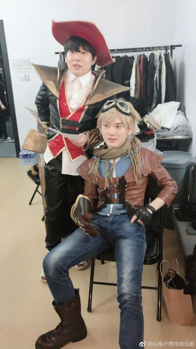 底线比你高！ HamBak 的 Wei 免费把钥匙给了 Cuzz 的Zyra，而 KT Rolster 稳稳地击败了 OKSavingsBank BRION 。